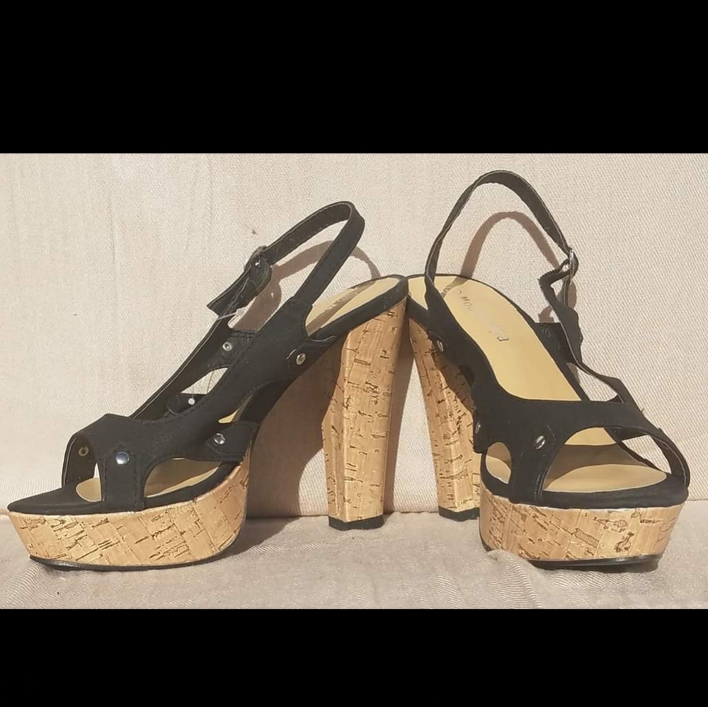 Thick scandal heels